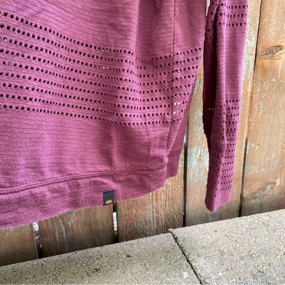 ENERGY ZONE Women's Plum Perforated Stripe Long Sleeve Top Size 3X - Picture 5 of 9